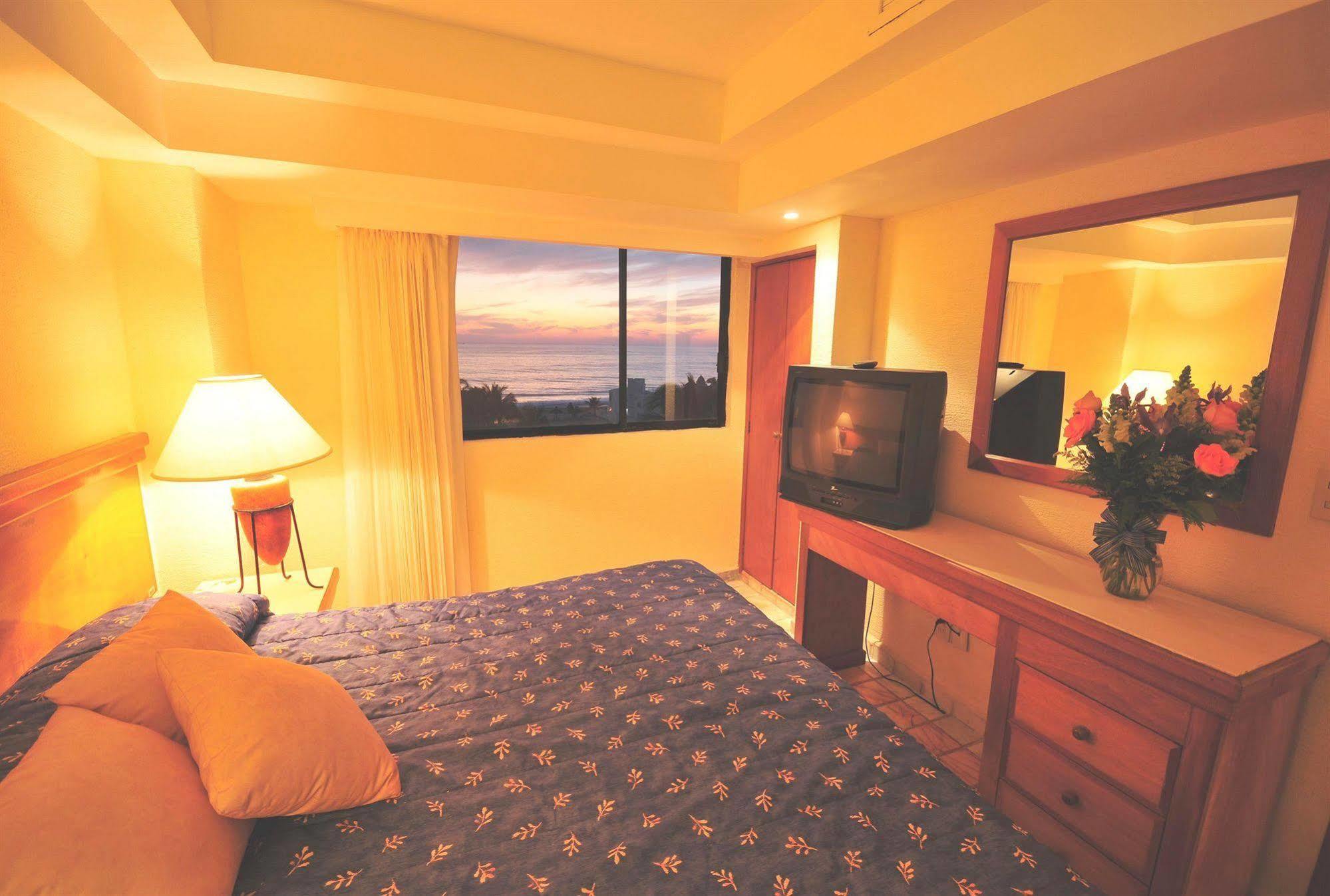 Ocean Breeze Mazatlan Hotel Kültér fotó